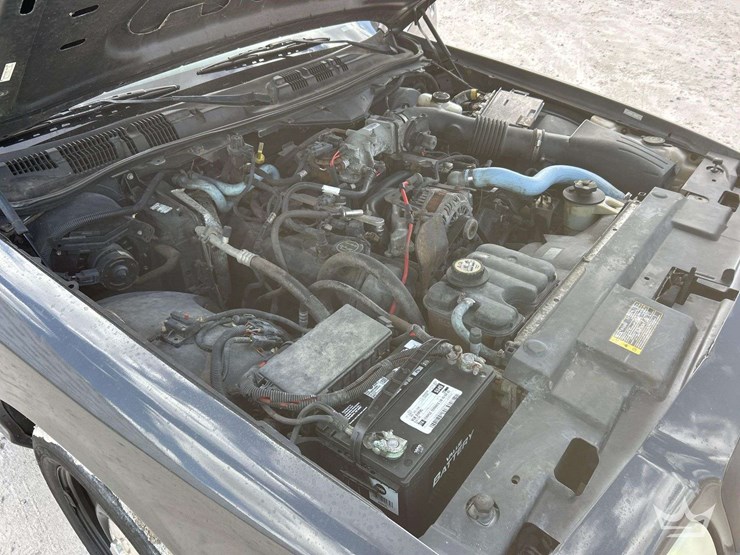 2007-ford-crown-victoria-sedan-image-9