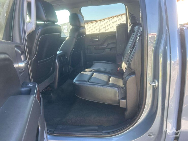 2015-gmc-1500-sierra-crew-cab-pickup-truck-image-23