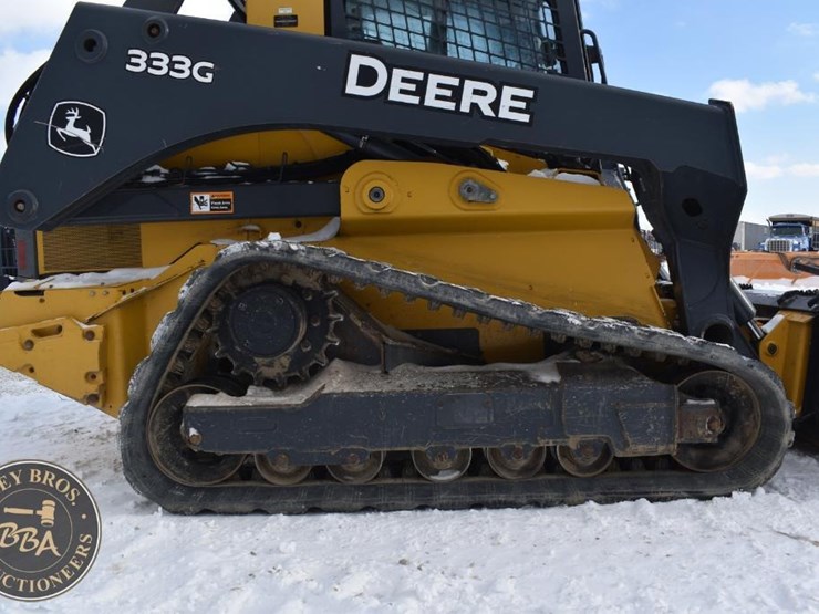 2020-deere-333g-image-36