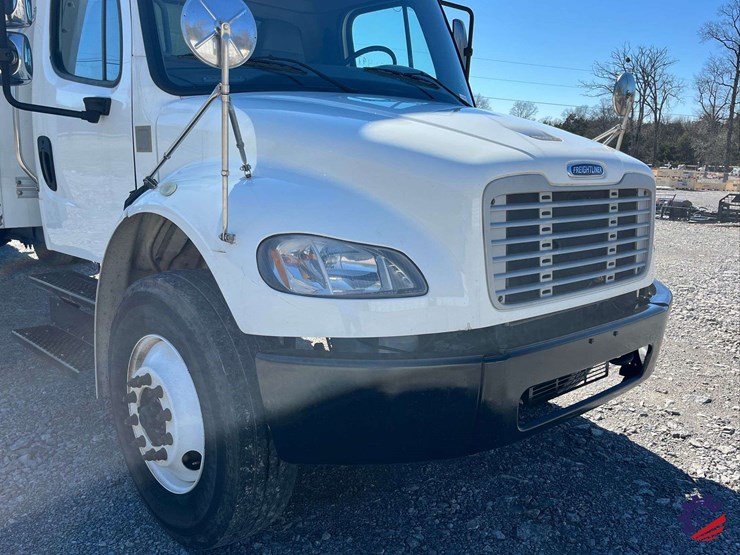 2019-freightliner-m2-s/a-box-truck-image-14