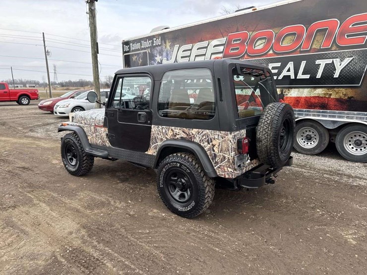 1992-jeep-wrangler-image-3