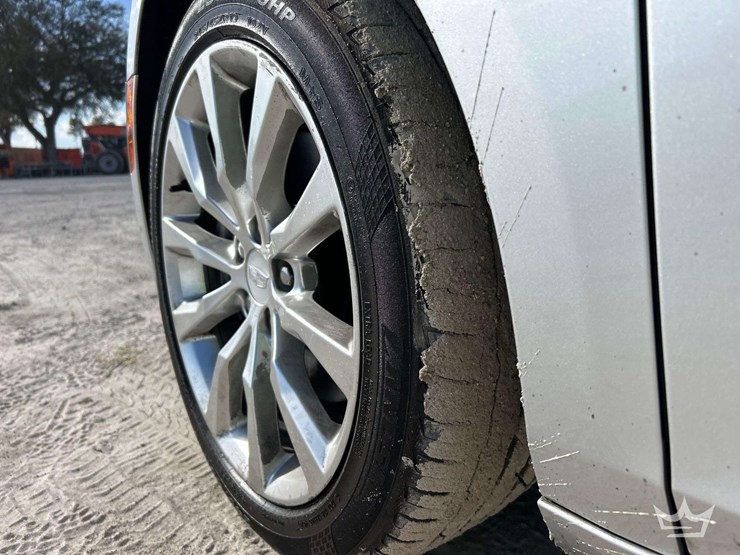 2016-cadillac-xts-sedan-image-26