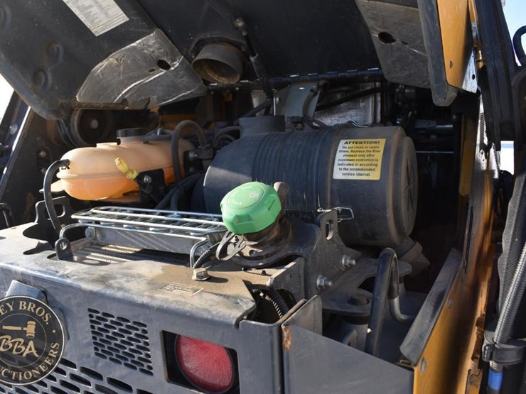 2023-deere-333g-image-32