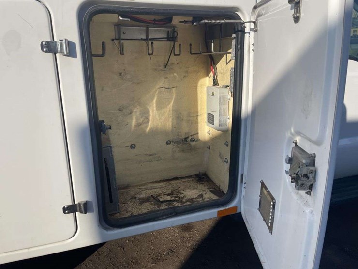 2012-ford-f450-image-30