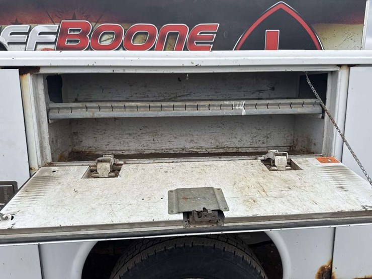 2011-ford-f350-image-16