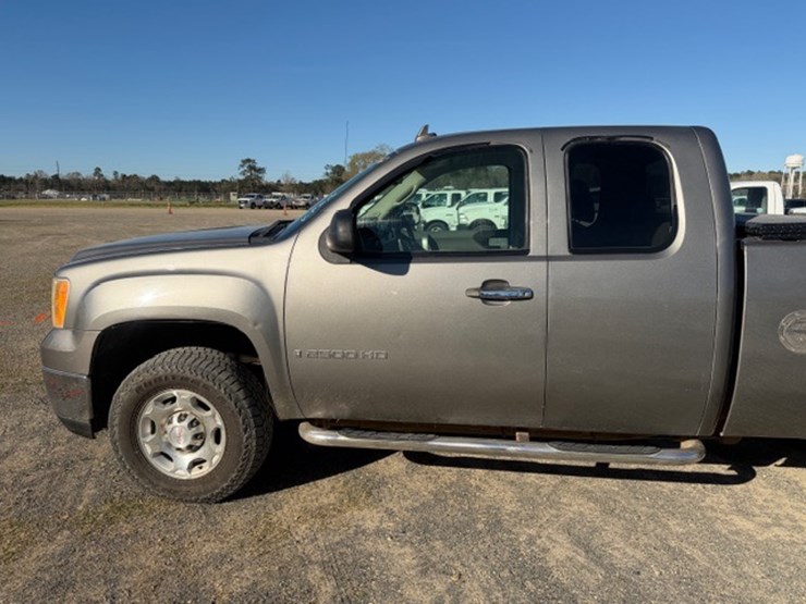 2007-gmc-2500-image-14