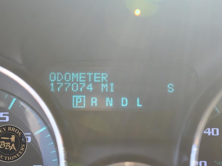 2015-buick-enclave-image-26