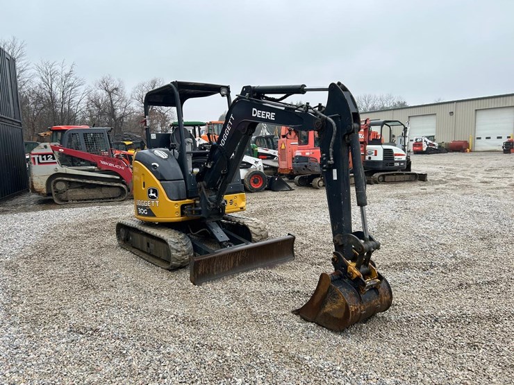 2022-deere-30g-image-7