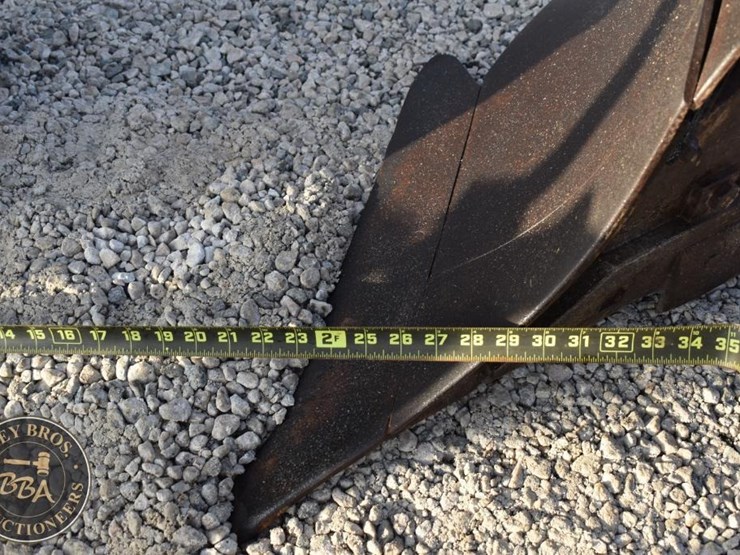 international-720-image-12