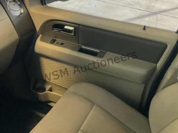 2014-ford-expedition-image-20