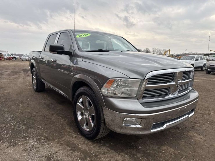 2011-dodge-ram-1500-image-6