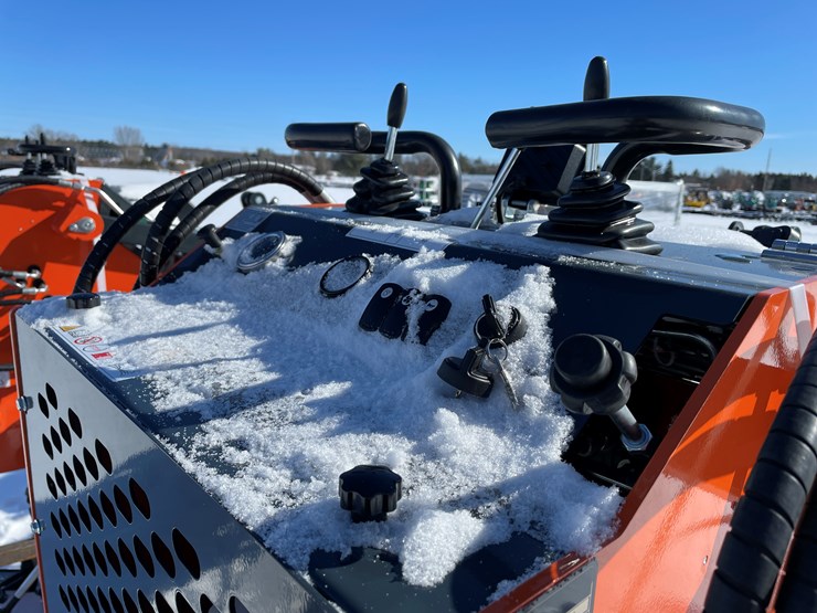 #5413-•-2025-ats-mini-skid-steer-loader-t460-image-14