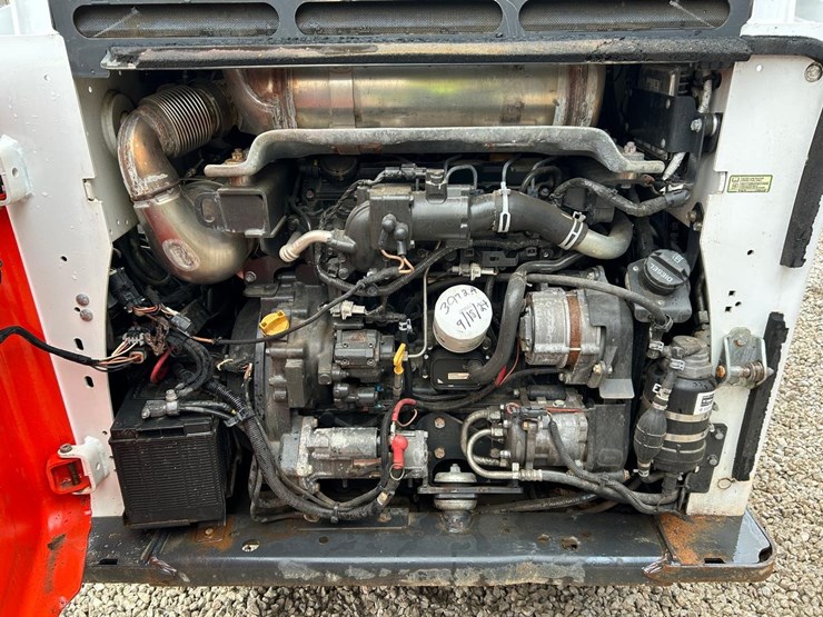 2019-bobcat-s770-image-14
