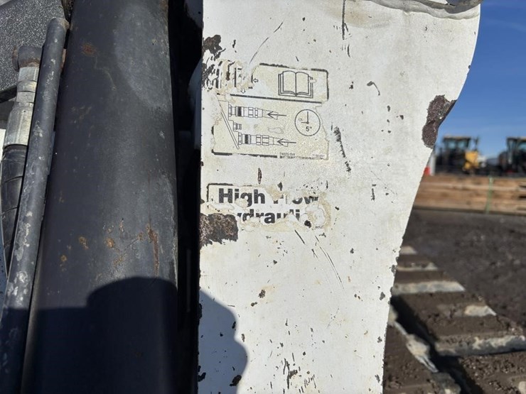 2019-bobcat-t770-image-10