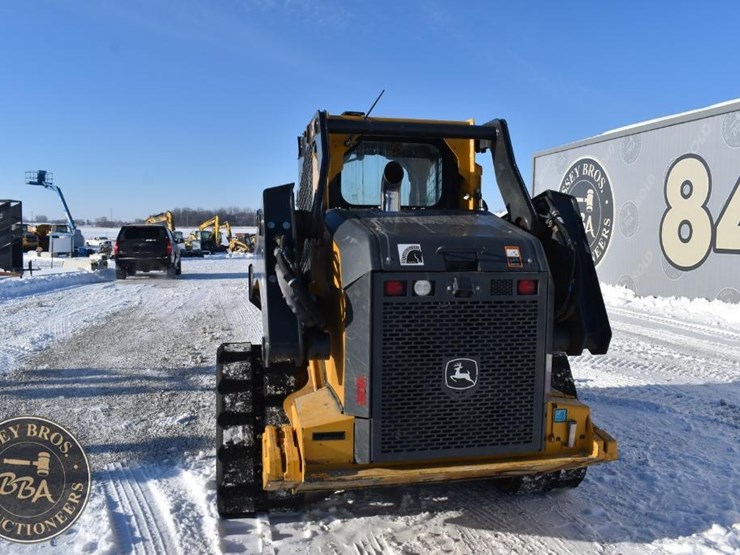 2023-deere-333g-image-8