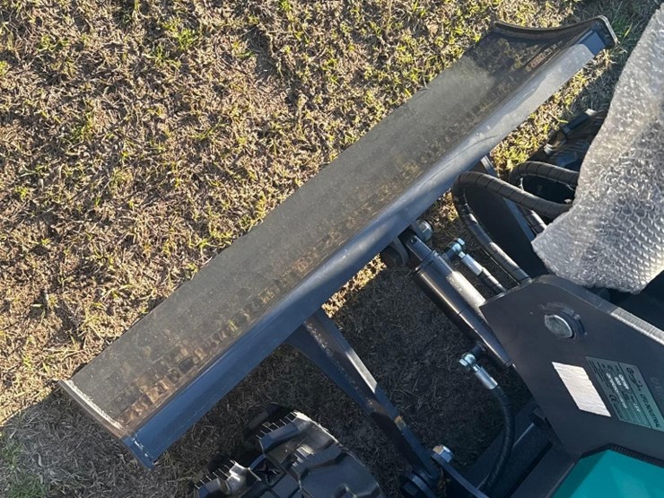 new/unused-findustryqk16r-mini-excavator-image-5