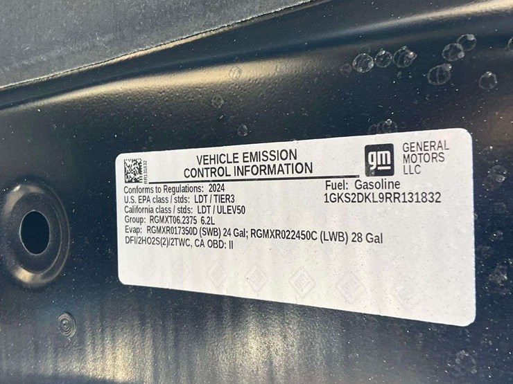 2024-gmc-yukon-denali-image-10