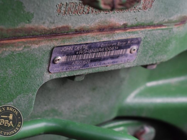 2014-john-deere-8345r-image-39