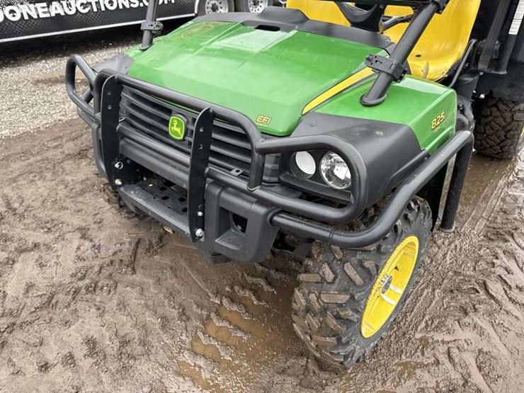 john-deere-gator-image-5