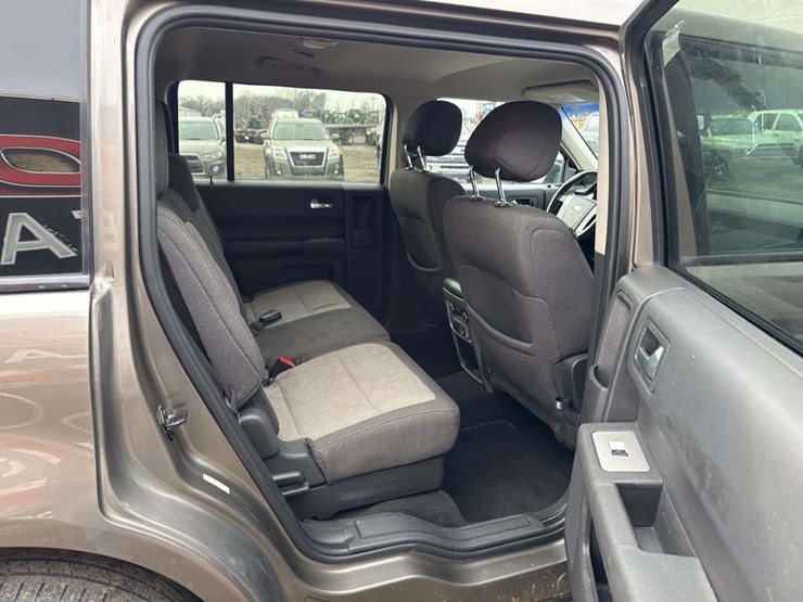 2012-ford-flex-image-18