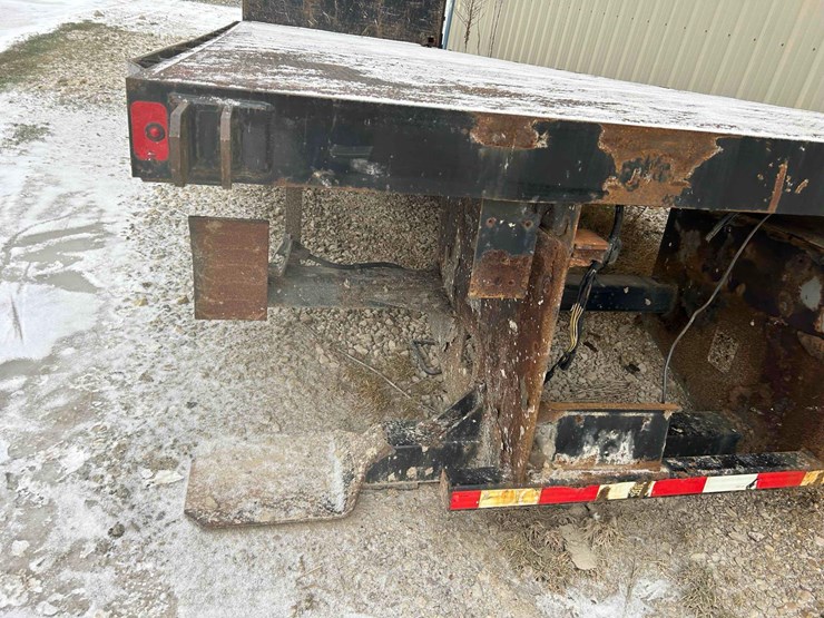 24.5'-steel-truck-bed-image-5