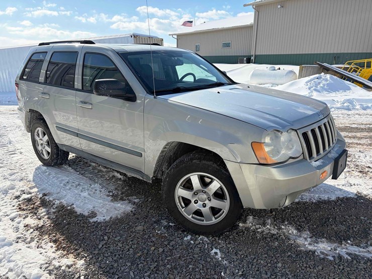 2008-jeep-grand-cherokee-laredo-image-3