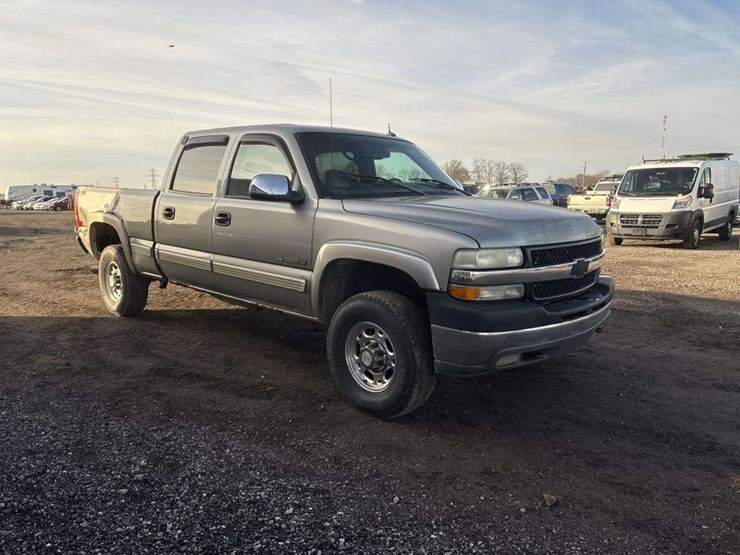 2002-chevrolet-silverado-2500hd-image-6