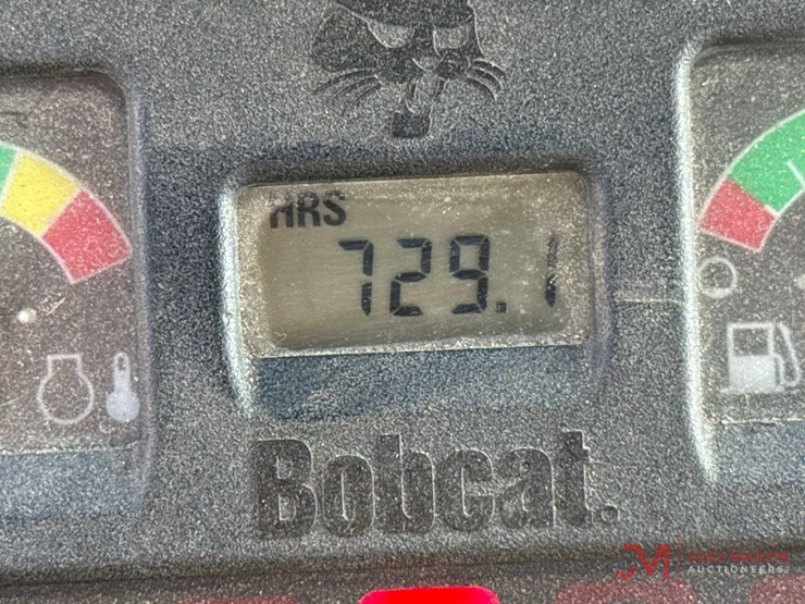 2004-bobcat-5600-toolcat-utv-image-17