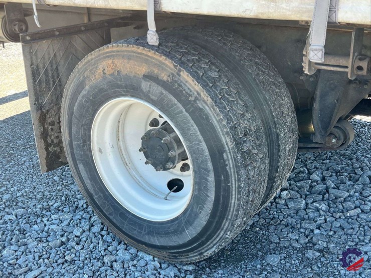 2019-freightliner-m2-s/a-box-truck-image-9