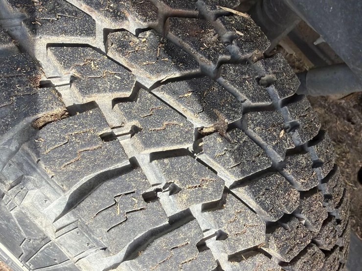 2017-ford-f250-xl-image-8