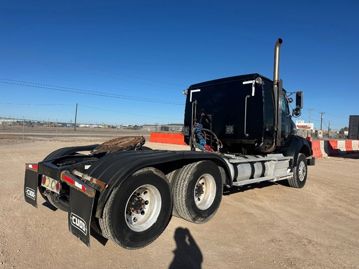 2011-western-star-4900-image-4