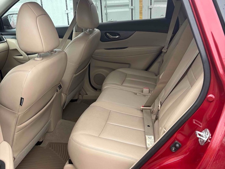 2014-nissan-rogue-sl-image-11