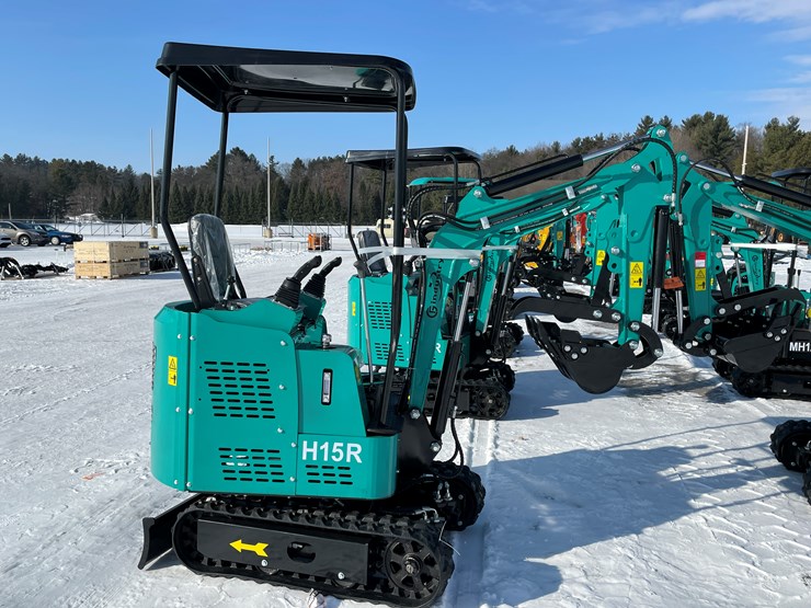 #5352-•-h15r-mini-excavator-image-2