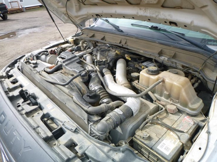 2013-ford-f550-image-34