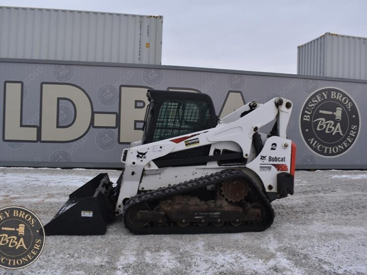 2021-bobcat-t870-image-46