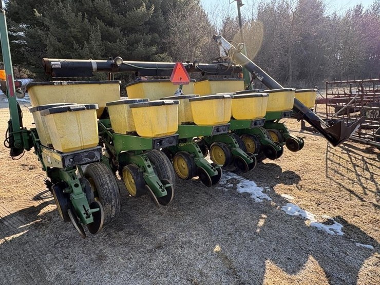 john-deere-7200-image-7