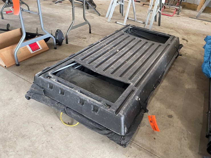 #7637-•-frabill-ice-fishing-shack-image-3