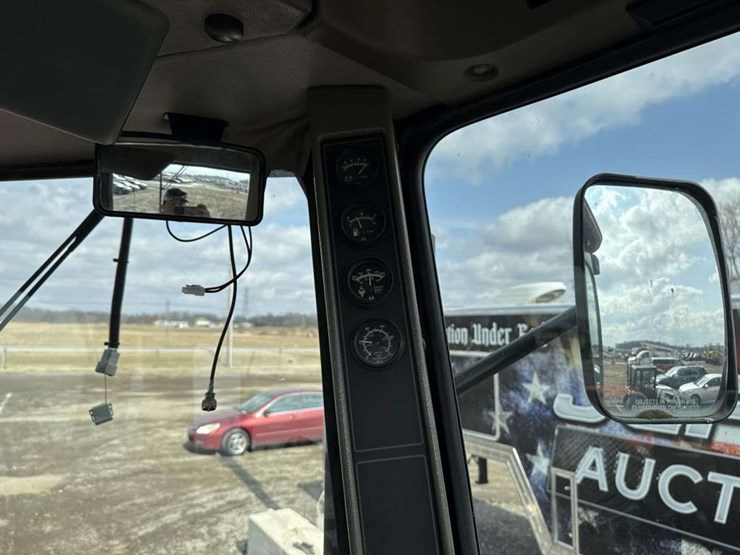 1998-case-ih-9370-image-23