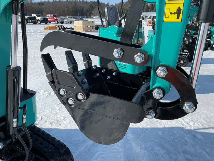 #5352-•-h15r-mini-excavator-image-18