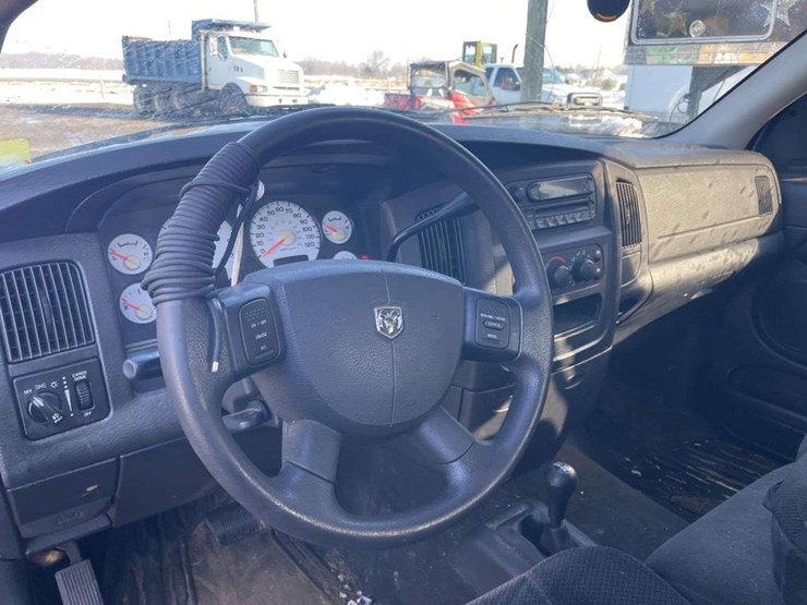 2005-dodge-ram-1500-image-15