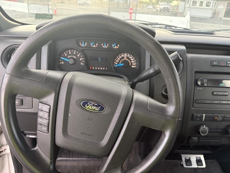 2013-ford-f150-xl-image-12