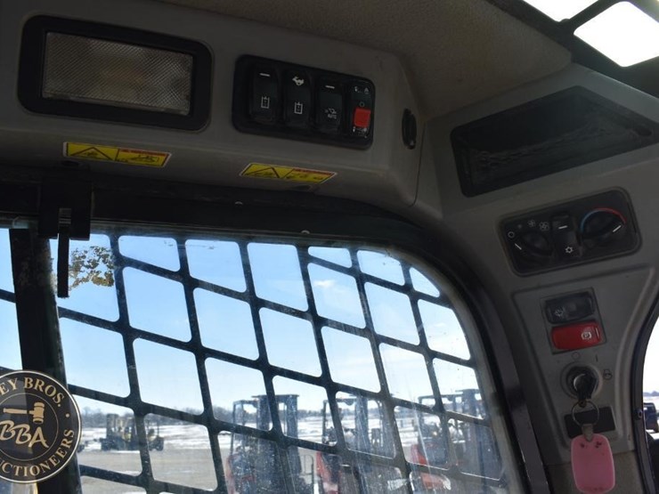 2019-caterpillar-249d3-image-51