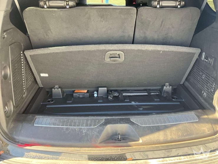 2024-gmc-yukon-denali-image-50