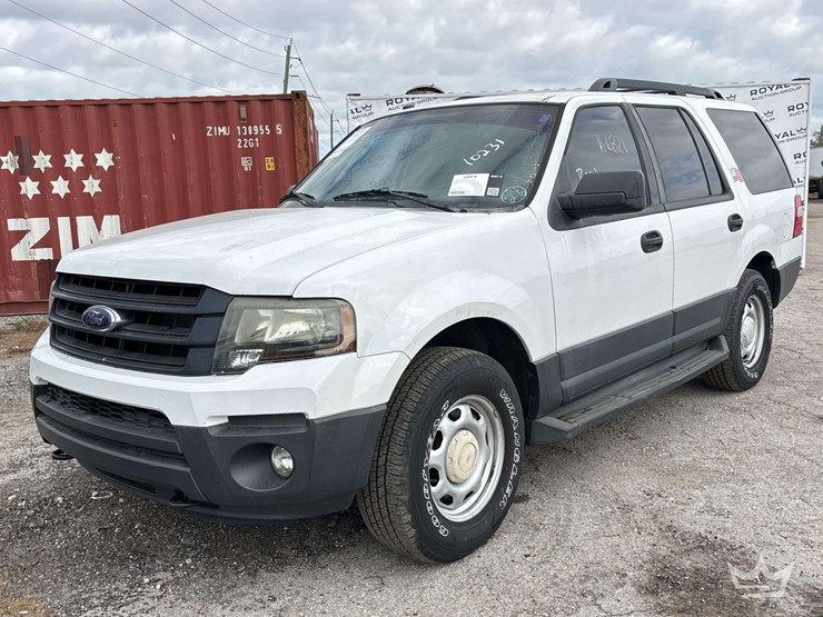 2017-ford-expedition-image-1