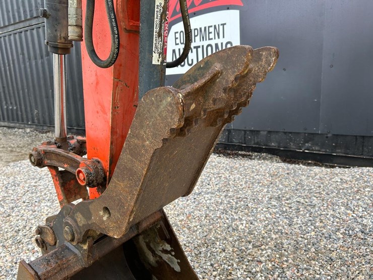 kubota-kx057-image-8