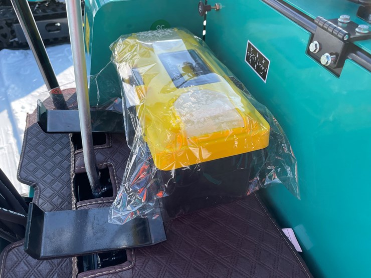 #5351-•-h15r-mini-excavator-image-9