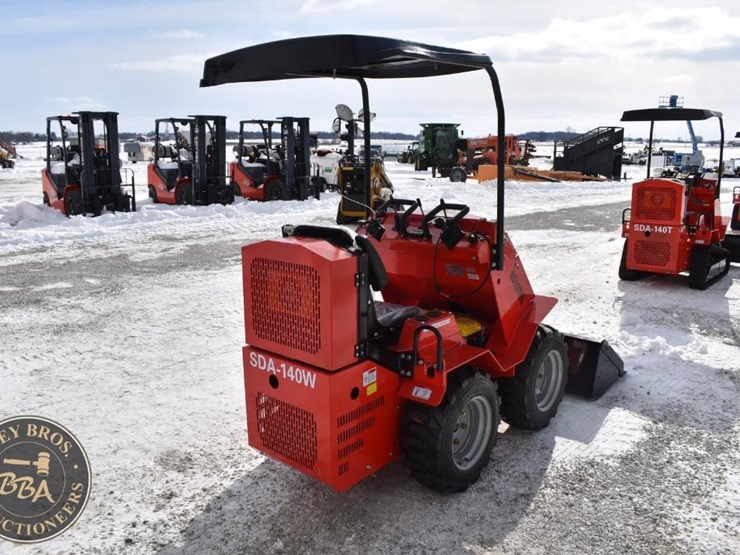 agt-industrial-mini-skid-steer-41822-image-5