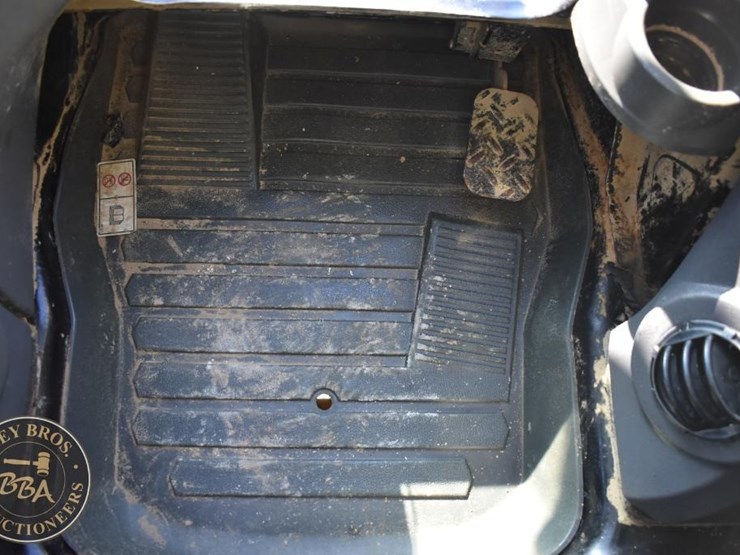 2019-caterpillar-249d3-image-54