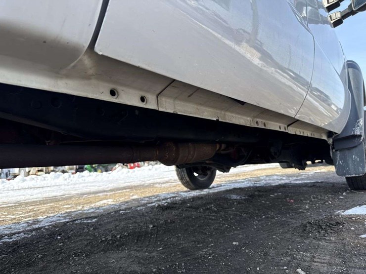 2014-ford-f550-image-22