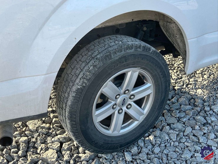 2019-ford-f150-xl-image-9